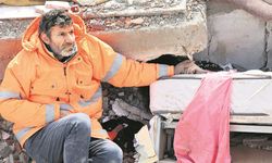Depremde enkaz altında bırakmadığı el, 3 yıldır yüreğinden düşmüyor