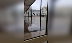 Antalya’da okul bahçeleri göle döndü! Veli ve öğrenciler isyan etti