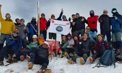 Antalyalı dağcılar zirveye ulaştı