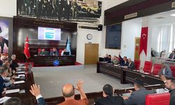 Aksu Belediye Meclisinde alkol gerilimi! ANFAŞ için ruhsat talebi tansiyonu yükseltti