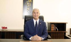 Alanya Belediye Başkanı Özçelik kaza geçirdi