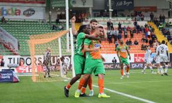 Alanya'da gol yağmuru: Tabeladaki skor herkesi şaşırttı!