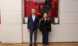 Büşra Özdemir’den Özgür Özel’e ziyaret: '87. dakika' detayı!