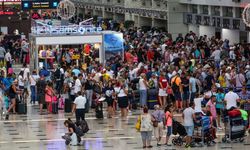 Antalya’da bayram yoğunluğu: Belek ve Kundu’da oteller doldu