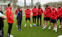 Antalyaspor izin yapmadan başladı!