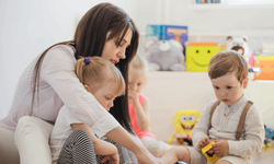 Antalya Kent Konseyi'nden 8 Mart açıklaması: Kadınların bakım yükü azaltılsın