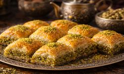 Ramazan sofralarının vazgeçilmezi: Baklava nedir, nasıl yapılır?