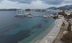 Bodrum plajlarında sezon hazırlığı