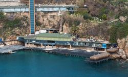 Antalya Kent Konseyi: Falezlerdeki kaçak yapılar acil yıkılmalı