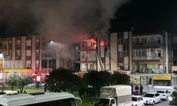 Antalya’da apartman dairesi cayır cayır yandı!