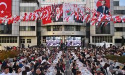 Kepez iftarında sürpriz eksik: Büşra Özdemir Elmalı’yı tercih etti!