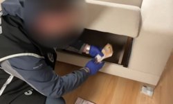 Marmaris Belediyesi’ne yönelik rüşvet soruşturmasında döviz ve altınlar ele geçirildi!