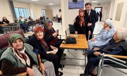 MHP Antalya’dan huzurevine bayram ziyareti