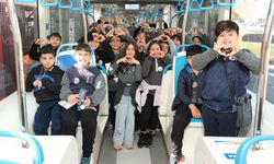 Antalya'da geleceğin 'Yıldız Yolcuları' vatman koltuğunda