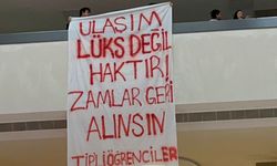 Tip Antalya'dan Büyükşehir'de ulaşım protestosu: Gençler pankart açtı