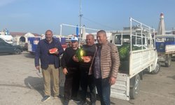 Antalya’da sezonun ilk yerli karpuzu çıktı! Çiftçide 50, pazarda 100 TL!