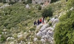 Konyaaltı'nda dağ tırmanışı yaparken düştü