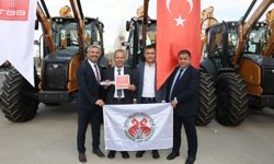 Belediyeler Birliği'nden Döşemealtı Belediyesi’ne araç hibesi