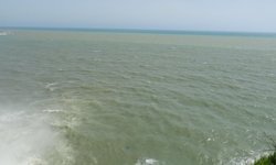 Düden Şelalesi’nden akan çamur denizi kahverengine çevirdi