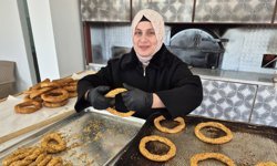 Babasının yanında başladı, Eğirdir’in "Simitçi Gamze ablası" oldu!