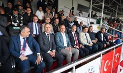 Antalya Valisi Hulusi Şahin'den Kepezspor'a destek