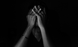 İn*ihara sürükleyen tacizlerin üzerini kim örtüyor? Anne ilk kez konuştu