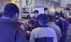 Antalya'da kaza yapan minikleri ambulansa binmek için babaları ikna etti