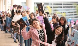 Antalya'da 7'den 70'e herkes Kepez Kitap Fuarı'na koştu