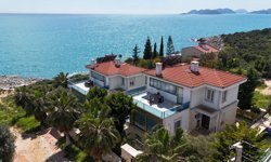 Kaş’ta kiralık villa sahiplerine kritik uyarı: Tüm kayıtlar silindi, yeniden başvuru şart