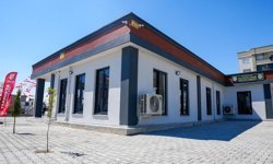 Mersin'de mahalle sakinleri yeni açılan yapıya kavuştu