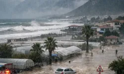 Antalya’ya gök gürültülü sağanak geliyor! 5 günlük hava durumu