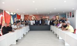 CHP Antalya 19 ilçe başkanından Özgür Özel'e tam destek