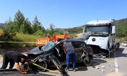 Antalya-Isparta yolunda feci kaza: 2 ölü
