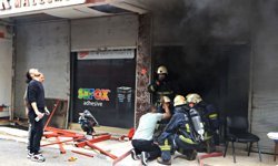 Antalya'nın şehir merkezinde yangın çıktı