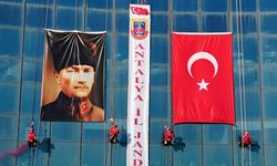 Antalya'da JAK timlerinden 19 Mayıs kutlaması: 64 metrede Türk bayrağı açtılar