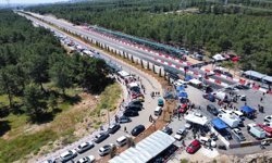 Kepez’de drag şöleni! Nefesler tutuldu, gazlar köklendi