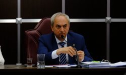 Mesut Kocagöz Ak Parti ve CHP’lileri bu sözlerle sakinleştirdi: “Bu kardeşiniz her partiyi gördü”