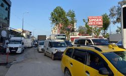 Antalya-Serik yolunu kilitleyen kaza! Araç kuyruğu kilometrelerce uzadı