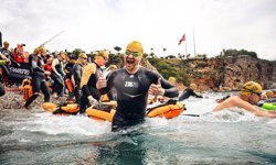 Antalya, dünya çapında yüzme yarışına ikinci kez ev sahipliği yaptı