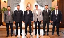 AK Parti Antalya, Vali Hulusi Şahin’le buluştu: Yatırımlar masaya yatırıldı