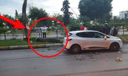 Antalya’da sürücü şans eseri hayatta kaldı