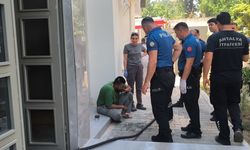 Antalya'da evi ateşe veren oğlu ile baş edemedi, yardım istedi