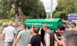 Kapı gıcırtısı yüzünden öldürülmüştü! Gözyaşlarıyla toprağa verildi