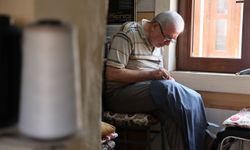 Kaybolmaya yüz tutan mesleği 40 yıldır yaşatıyor