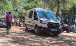 Konyaaltı Belediyesi karşısında ceset bulundu