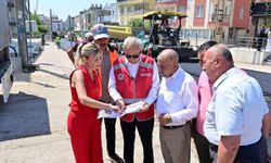 Kepez'in Erenköy ve Esentepe Mahallesi'nde asfalt mesaisi sürüyor