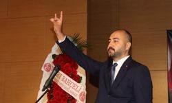 MHP Kepez’de Metehan Bölükbaşıoğlu güven tazeledi