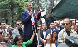 Özgür Özel Burdur’dan iktidara seslendi: “Sen partiyi alıp başkasına verebilirsin”