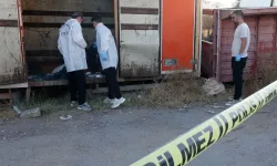 Antalya'da kamyonet kasasında yaşayan adam ölü bulundu