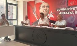 CHP Antalya İl Yönetimi’nde yeni dönem: Görev dağılımı yapıldı